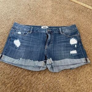 Jeans shorts cut off